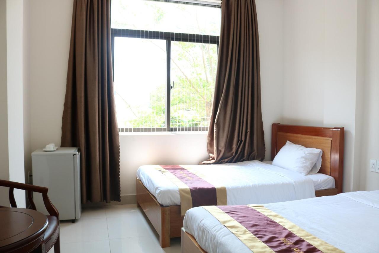 Phuc Ngoc Hotel Da Nang Exterior photo