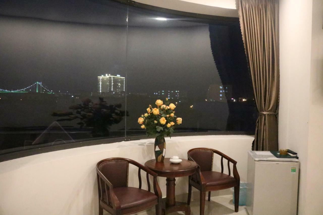 Phuc Ngoc Hotel Da Nang Exterior photo